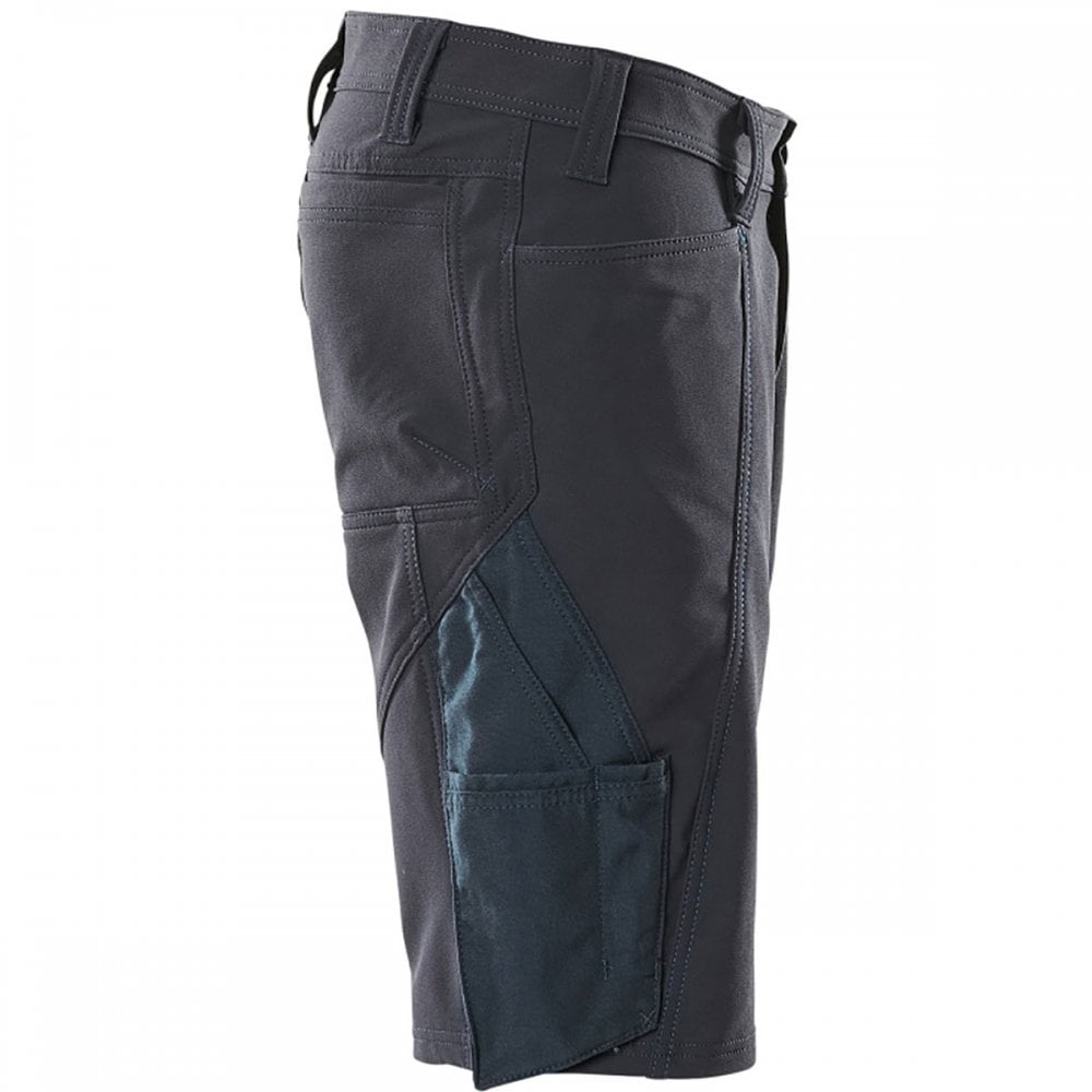18149 Accelerate Shorts