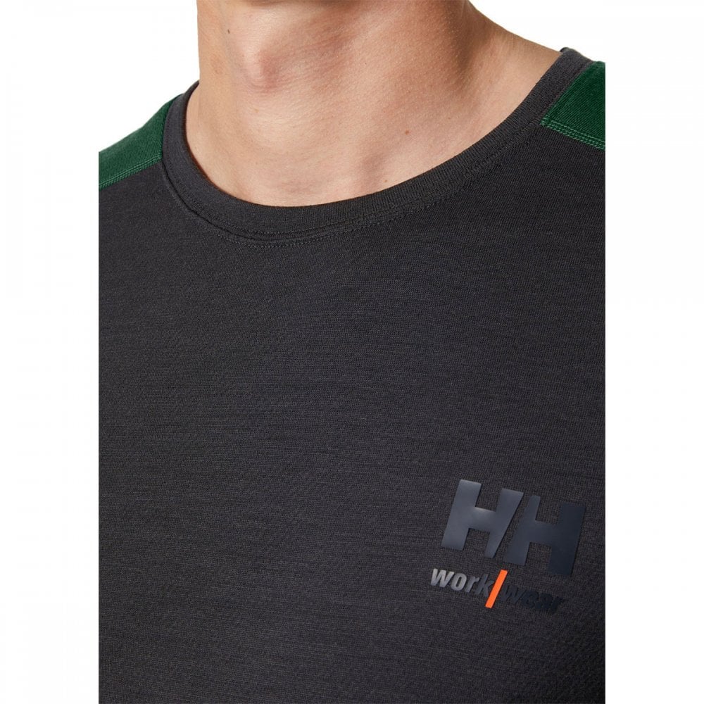 75106 HH Lifa Merino Crewneck Baselayer