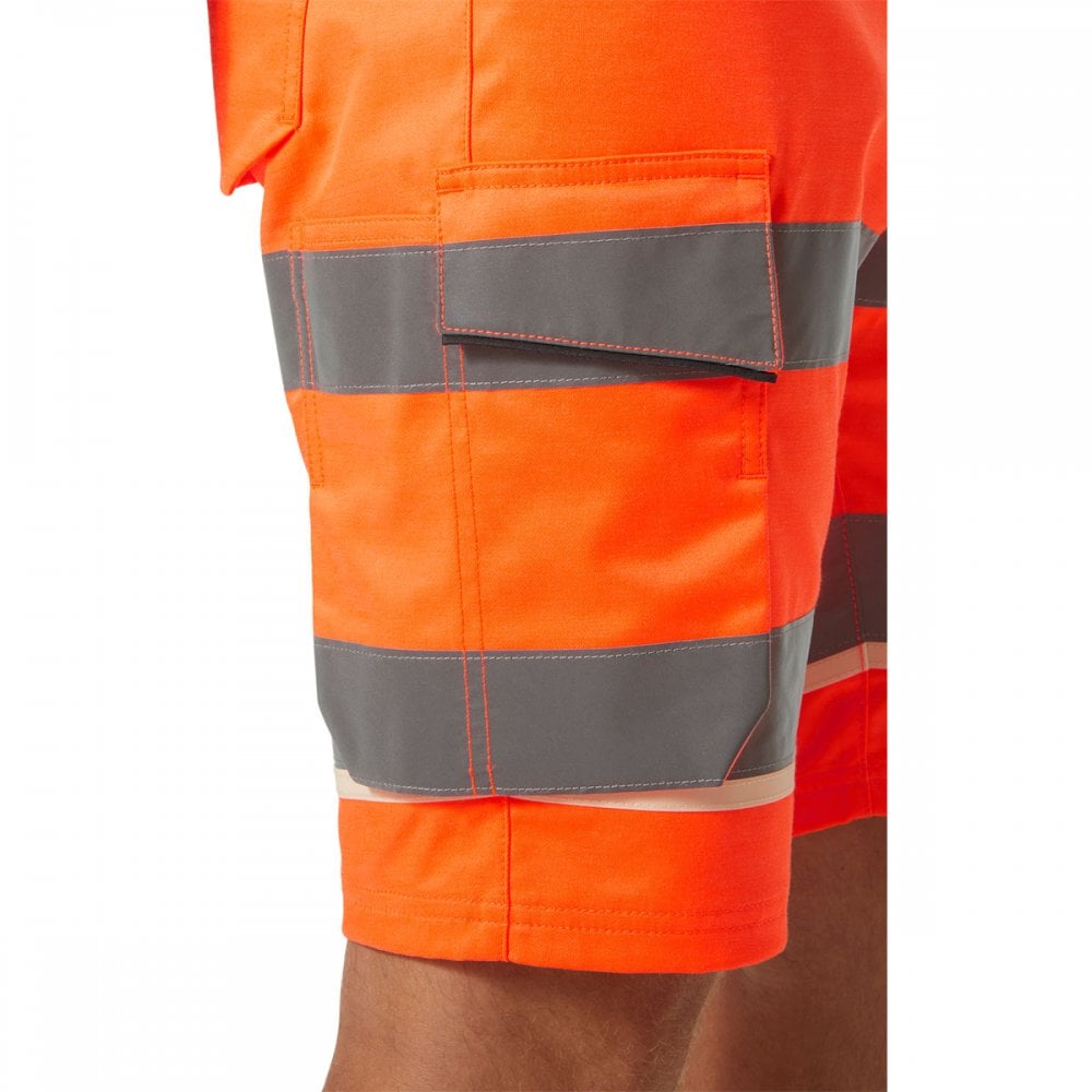 77517 UC-ME Cargo Shorts