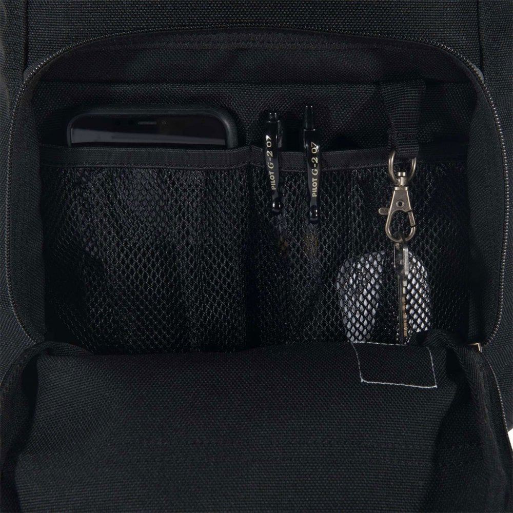 B0000533 23L Single-Compartment Backpack