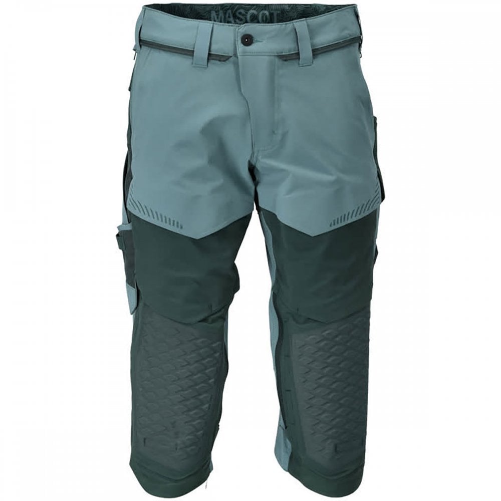 22249 Customized ¾ Length Trousers with kneepad pockets