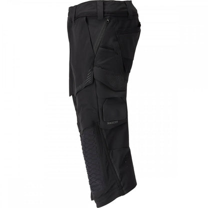 22249 Customized ¾ Length Trousers with kneepad pockets