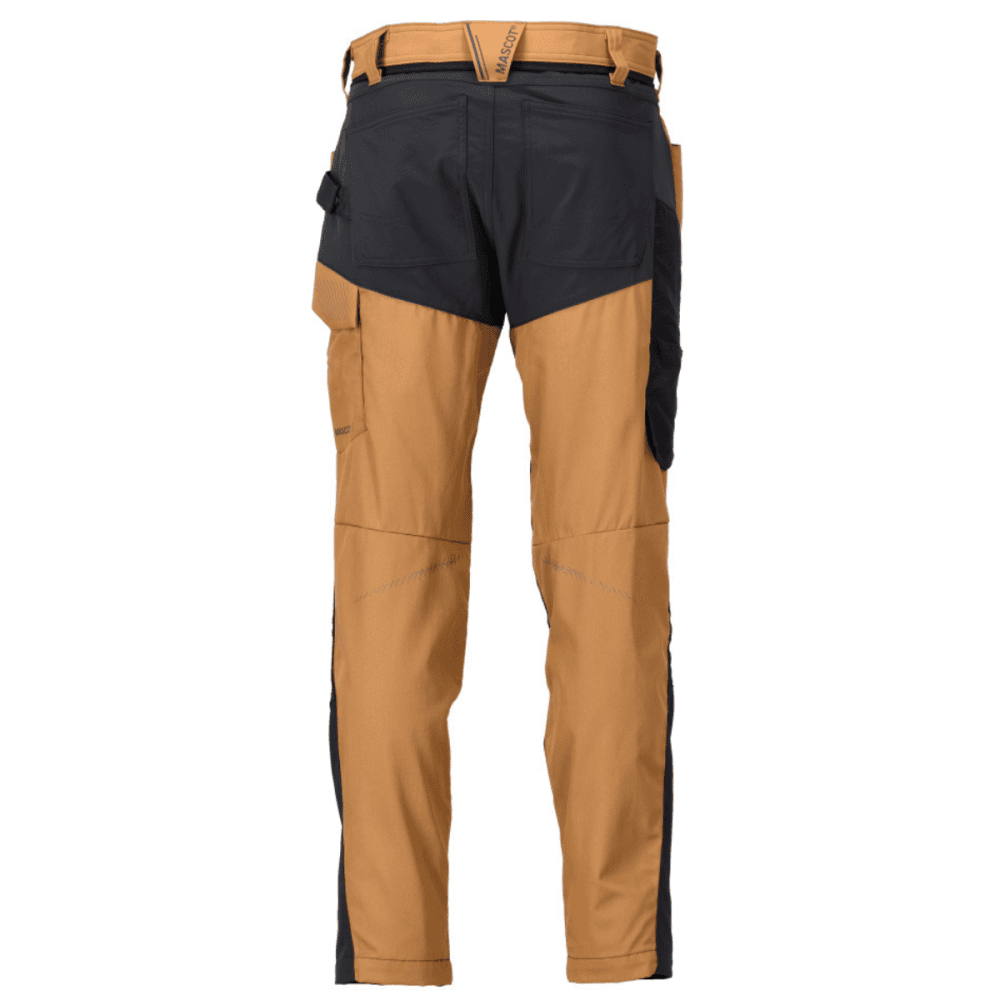 22479 Customized Trousers with kneepad pockets