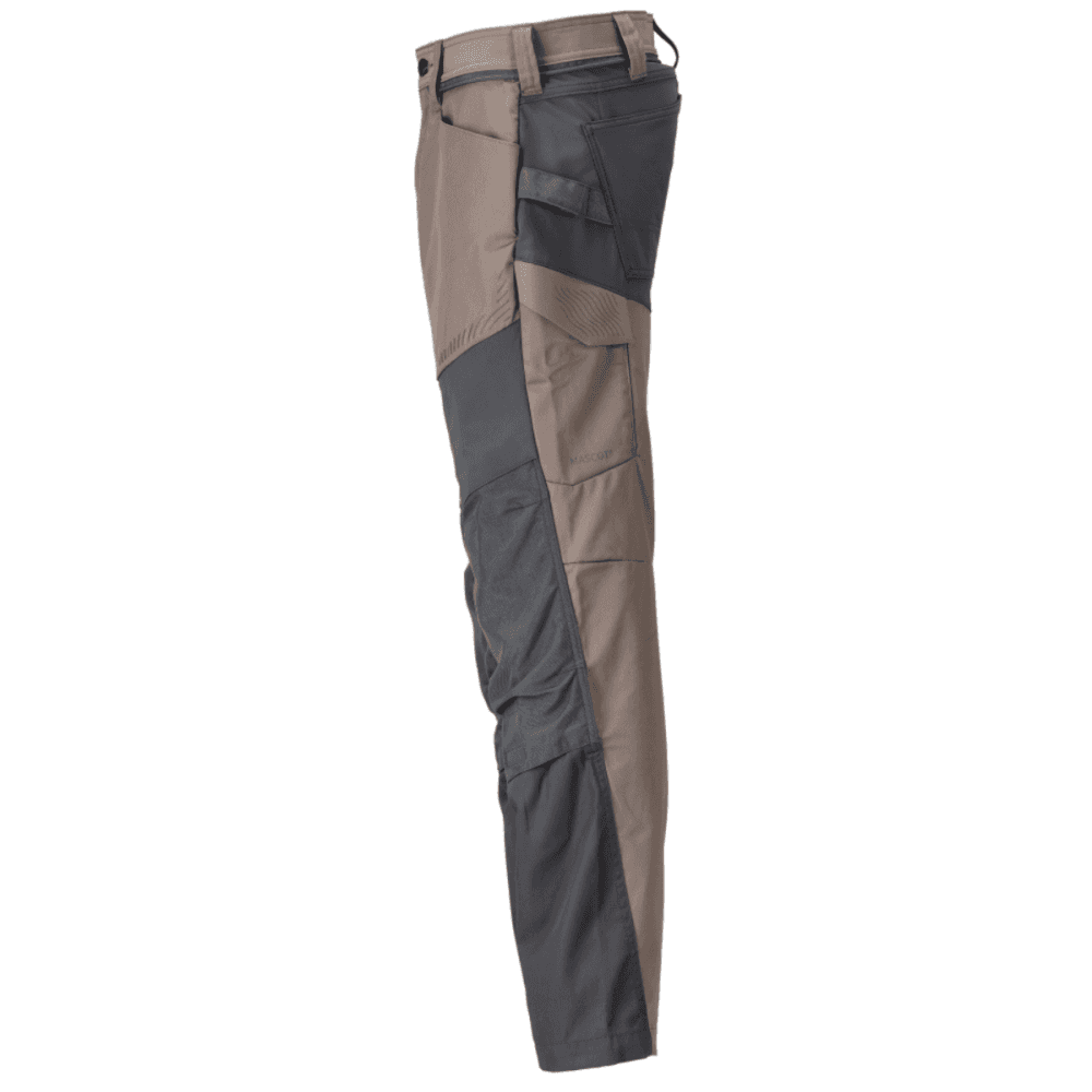 22479 Customized Trousers with kneepad pockets
