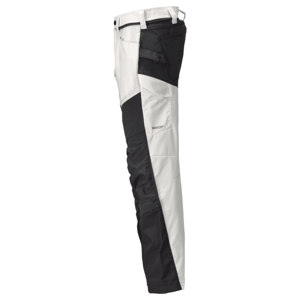 22479 Customized Trousers with kneepad pockets