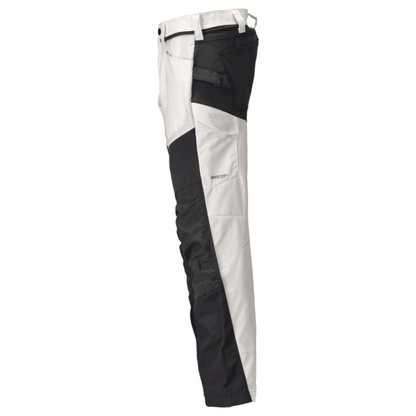 22479 Customized Trousers with kneepad pockets