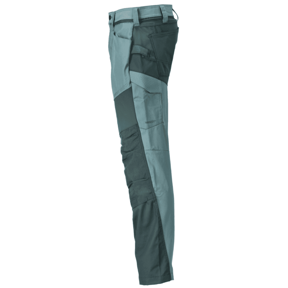 22479 Customized Trousers with kneepad pockets